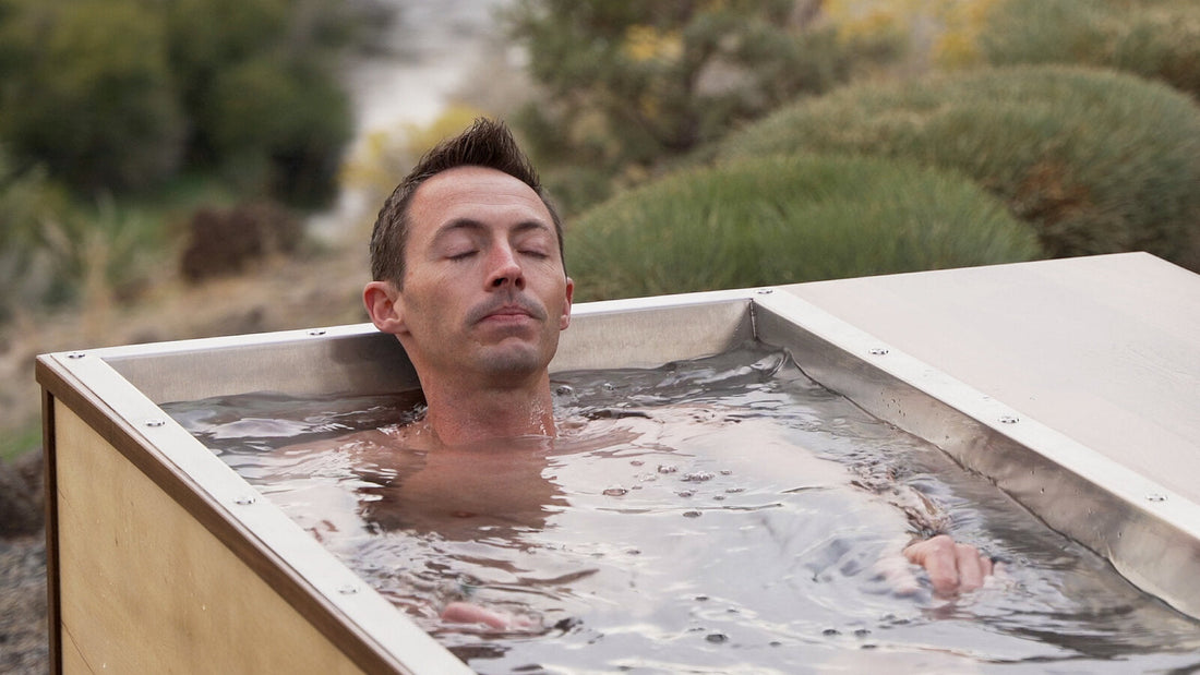 Do Ice Baths or Hot Baths Really Help With Recovery?