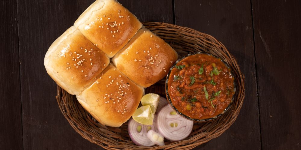 Chicken Keema Pav